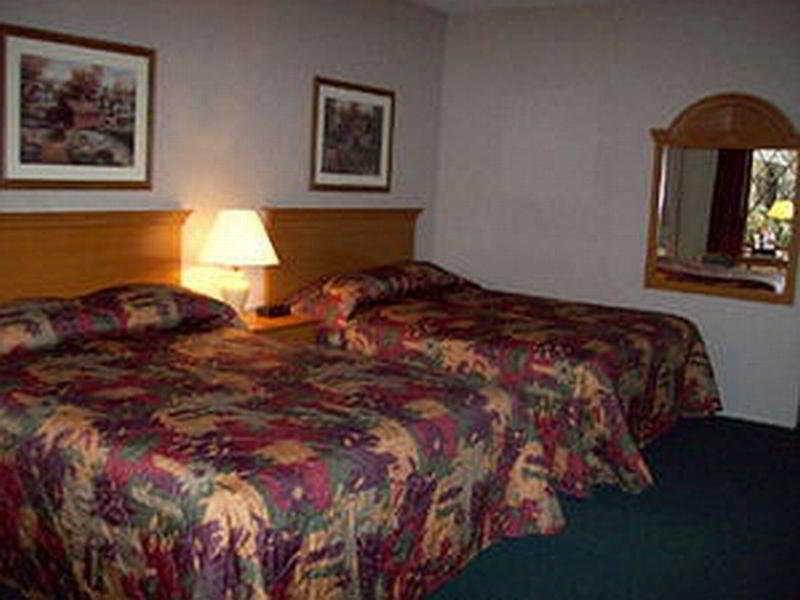 Travelodge By Wyndham Μπέντφορντ Δωμάτιο φωτογραφία
